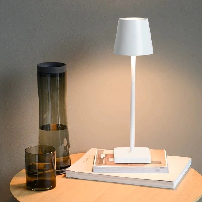 Luminária de Mesa Slim Recarregável